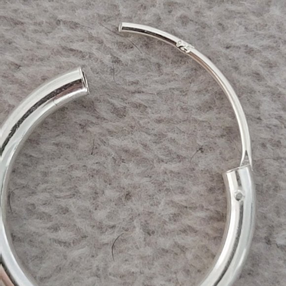 925 Sterling Silver Hoop Earrings - Picture 10 of 13